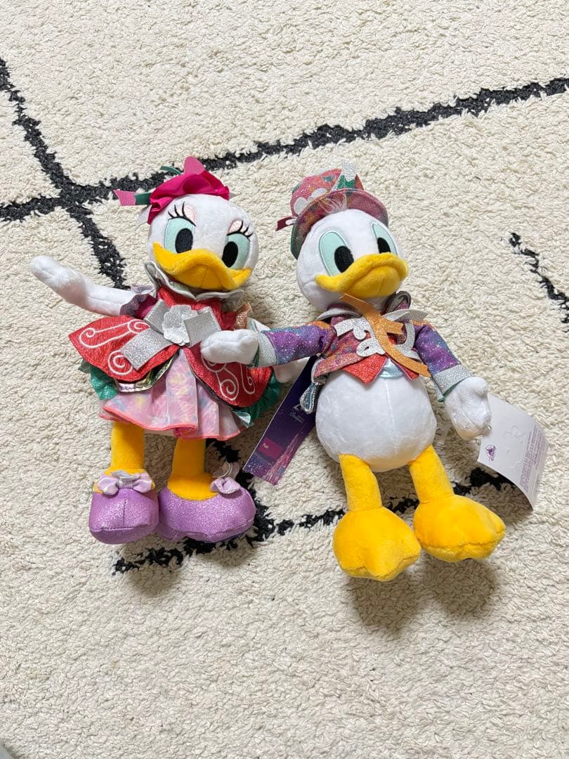 【新品未使用】ドナルドデイジー香港ディズニー20周年ぬいぐるみ