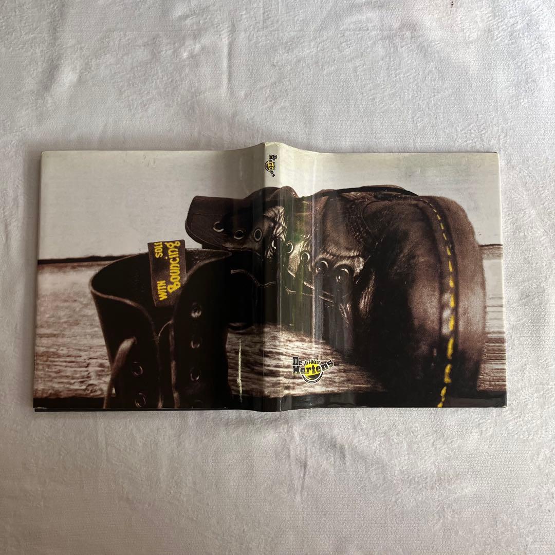 アート・デザイン・音楽 40th anniversary Dr.Martens archive book