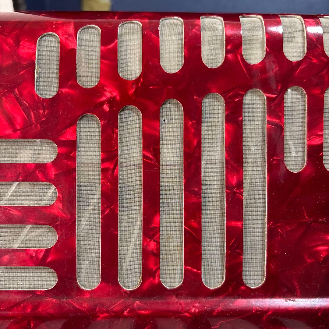 YAMAHA ヤマハ アコーディオン 32鍵盤 8905 ケース付　鍵無し