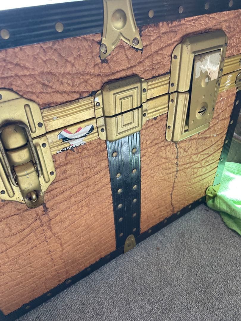 昭和レトロ 大型トランク ヴィンテージ 収納ケース インテリア　鍵付き