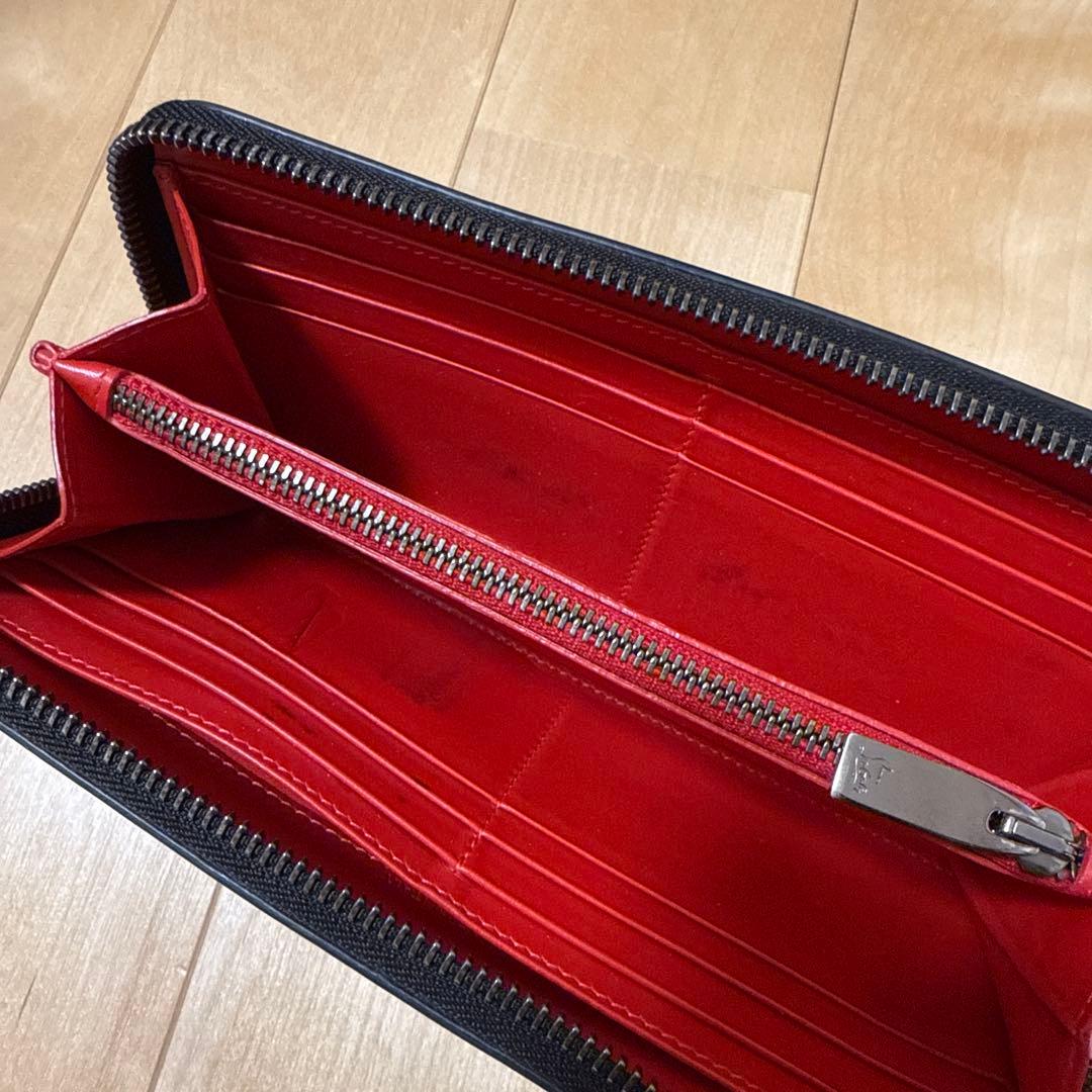 Christian Louboutin クリスチャンルブタン 長財布 黒 赤