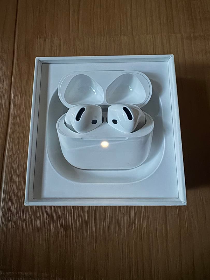 Apple AirPods4 ※訳あり詳細お読み下さい。