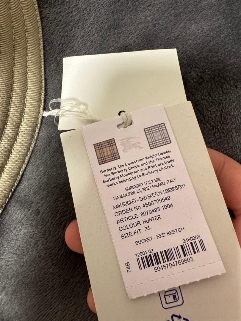 BURBERRY ベージュ バケットハット M