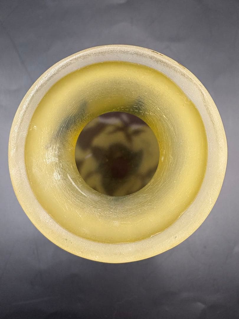 エミールガレ タイプ花と葉のモチーフ ガラス花瓶、本2点