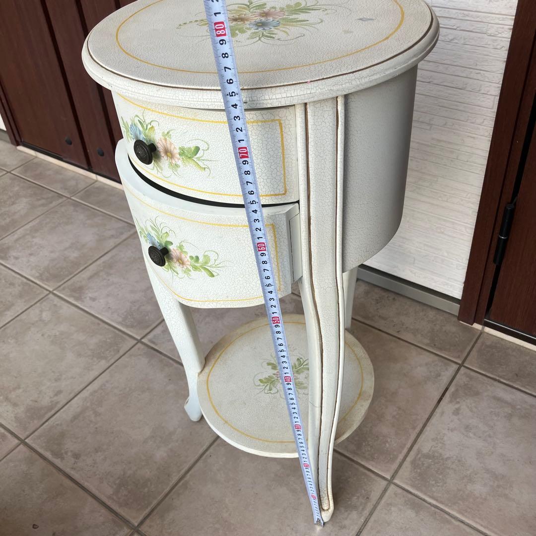 フレンチシャビー◉ラウンド サイドテーブル　花柄ペイント　引き出し付き｜猫脚