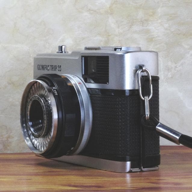 【整備済完動・美品・赤ベロOK！・フィルム試写済】Olympus Trip 35