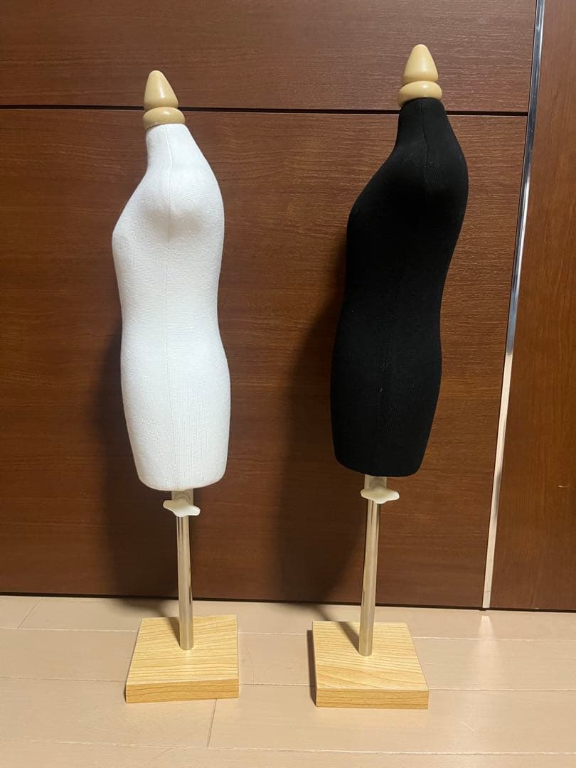 ドール服用 トルソー 1/3 白黒 布張り2体セット