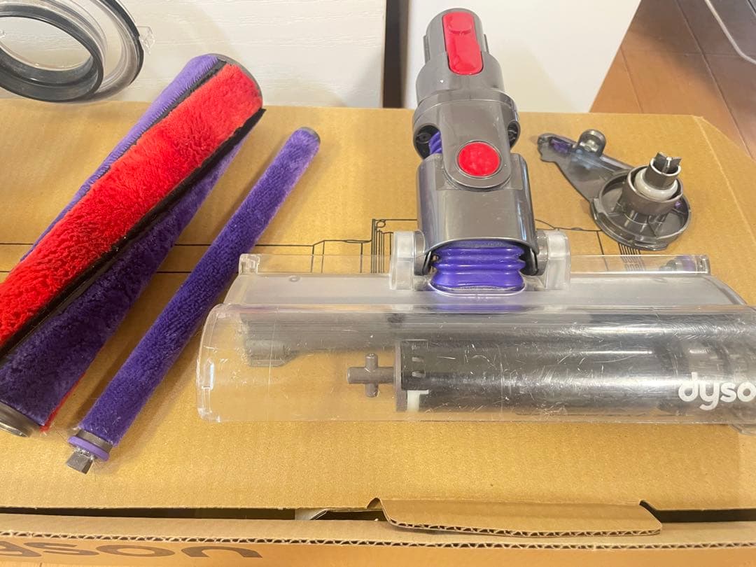 ダイソン V10 Fluffy SV12FFLF ジャンク　新品パーツも多数！