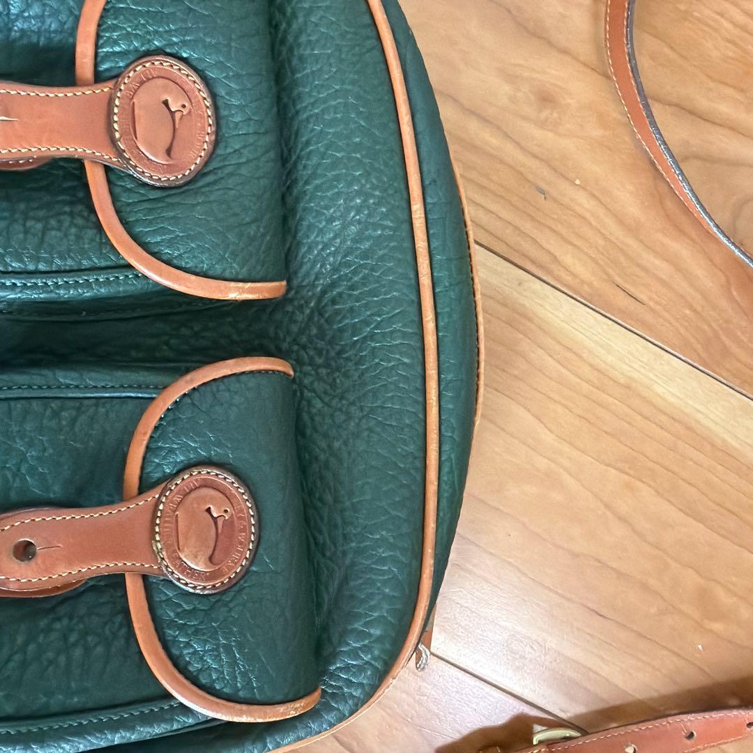 Dooney & Bourke グリーンショルダーバッグ