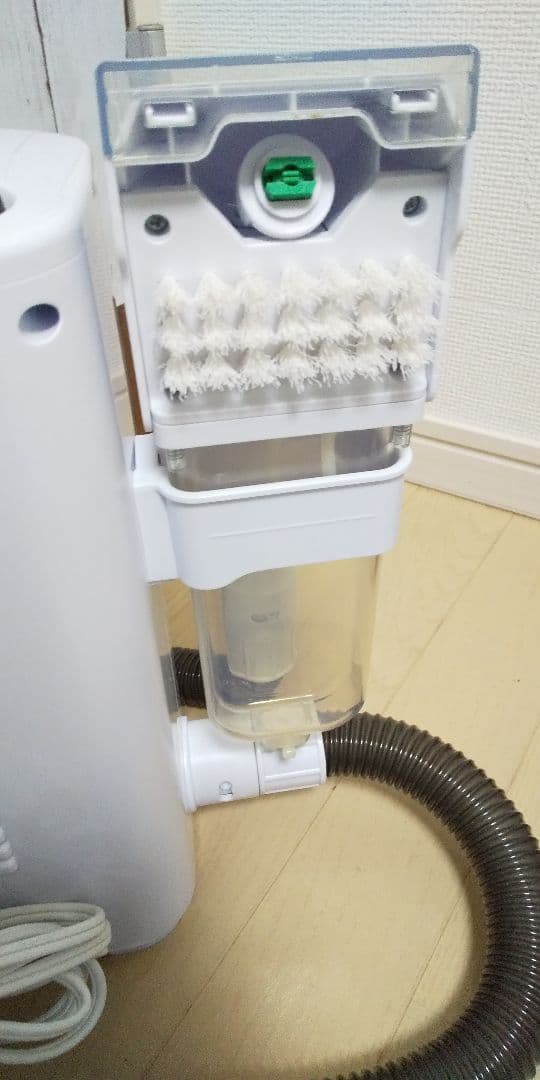 ぬいぐるみやカーペット ソファー掃除に役立つアイリスオーヤマリンサークリーナー