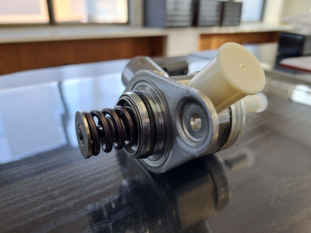 BOSCH 新品 BMW MINI ハイプレッシャーポンプ