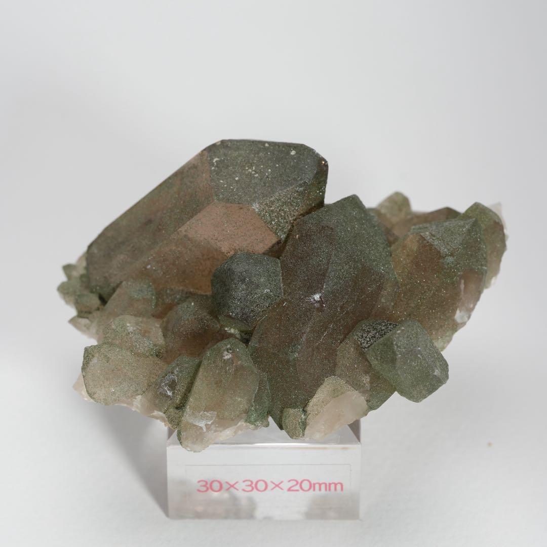 【グリーンキャップ】クローライトinクォーツ スイス産 72×54×30mm