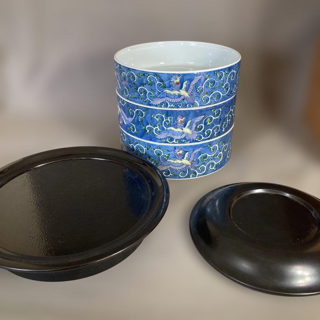 【源右衛門】古伊万里の伝統　名窯　舘林源右衛門作　染錦濃唐草鳳凰文　三段重大蓋物