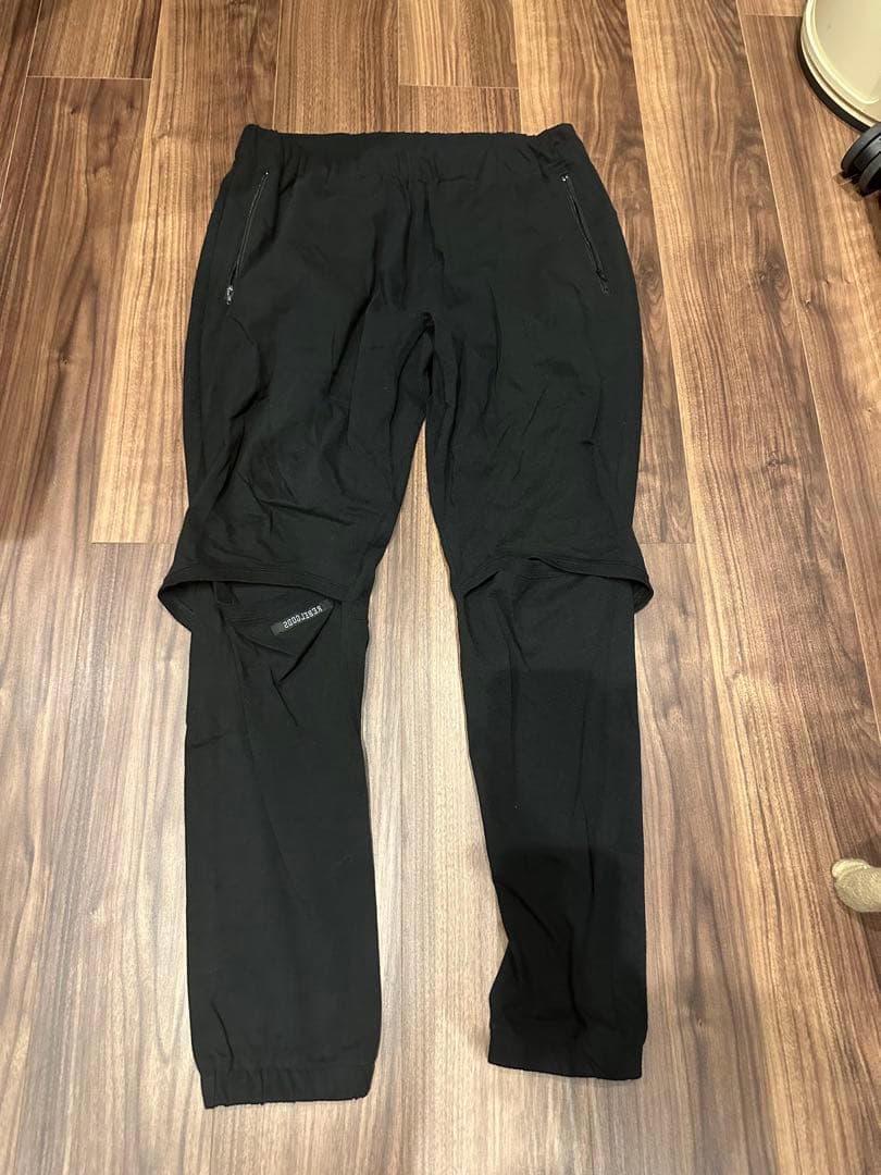 undercoverアンダーカバーのセットアップ黒　カーディガン&パンツ