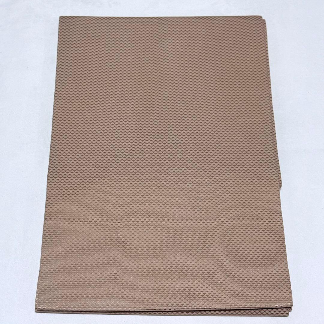 【名古屋帯】　南天の花丸　落款入り　正絹　シンプル ベージュ　桜鼠色　K