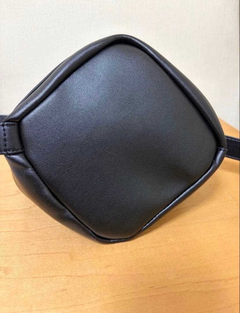 美品　アダムエロペ　スプリットレザーワンショルダー2WAYミニバッグ