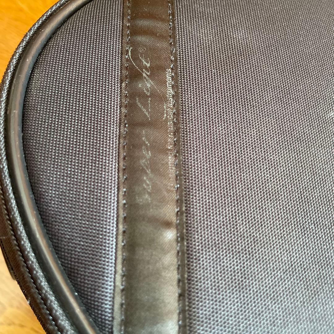 4/4ヴァイオリンケース　黒　スーパーライト