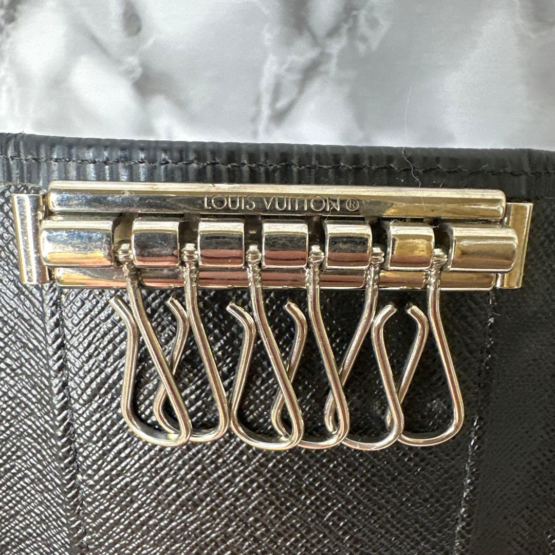 さくらLouis Vuitton エピレザー 黒　6連キーリング　超美品