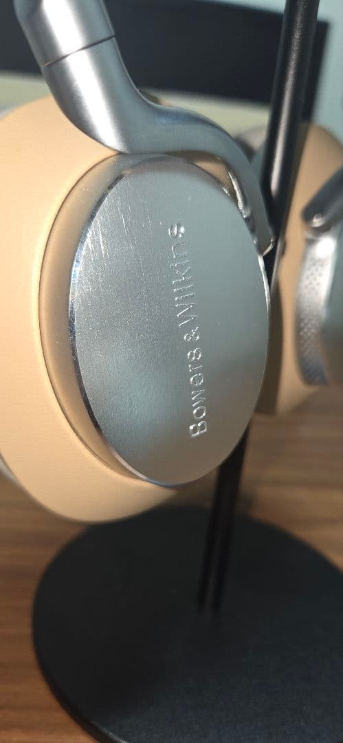 Bowers & Wilkins Px8 タン　値下げ中