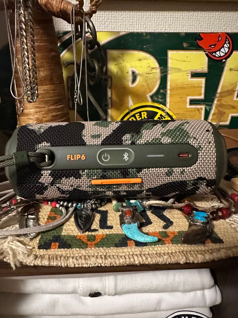 【ほぼ新品】JBL FLIP6 迷彩柄 ワイヤレススピーカー※コメ欄必読