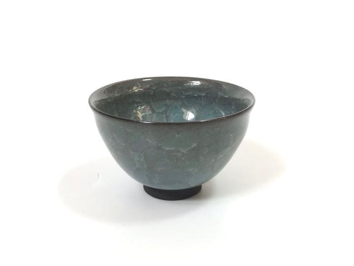 作家物　峯岸勢晃　青瓷盃　青磁　ぐい呑　酒器　猪口　盃　共箱