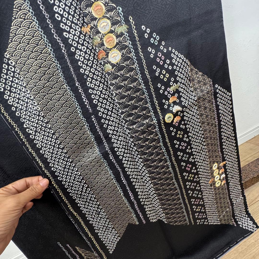 三松しつけ付き　正絹　袷　訪問着　付け下げ　着物　167裄67 刺繍　黒　絞り