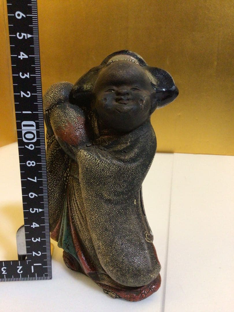 陶器 可愛い着物の置物 サインあり　値段交渉受付ます…