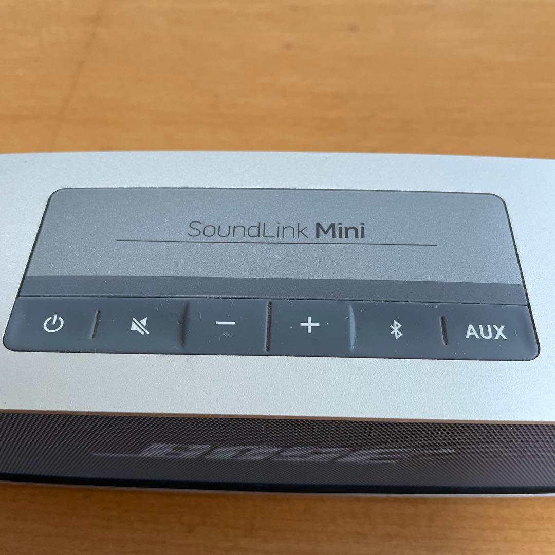 美品！BOSE SoundLink Mini 有線にて使用可能 充電時赤点灯無し