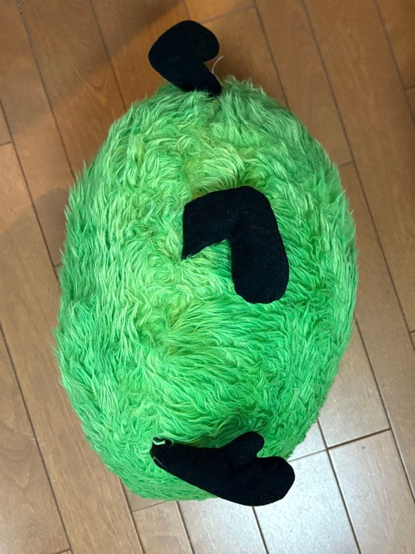 SUUMO ふわふわ緑色ぬいぐるみ