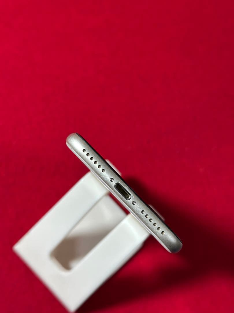 【5213】iPhone SE3第3世代スターライト 128GB simフリー