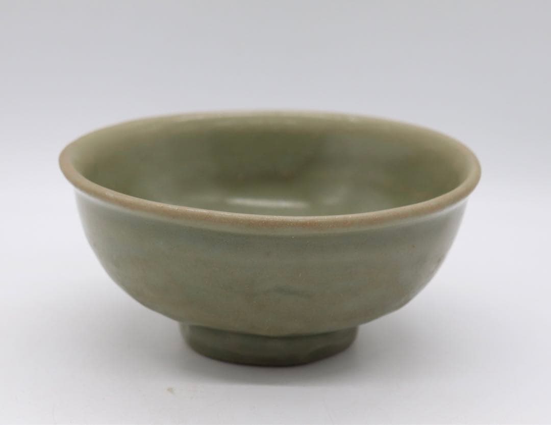 中国　明時代初期　龍泉窯碗　青磁　木箱入　送料込み0515