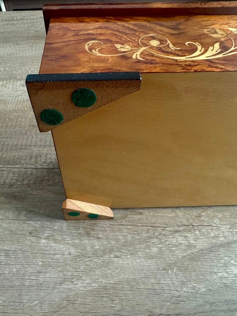 【スイス製】木製オルゴール