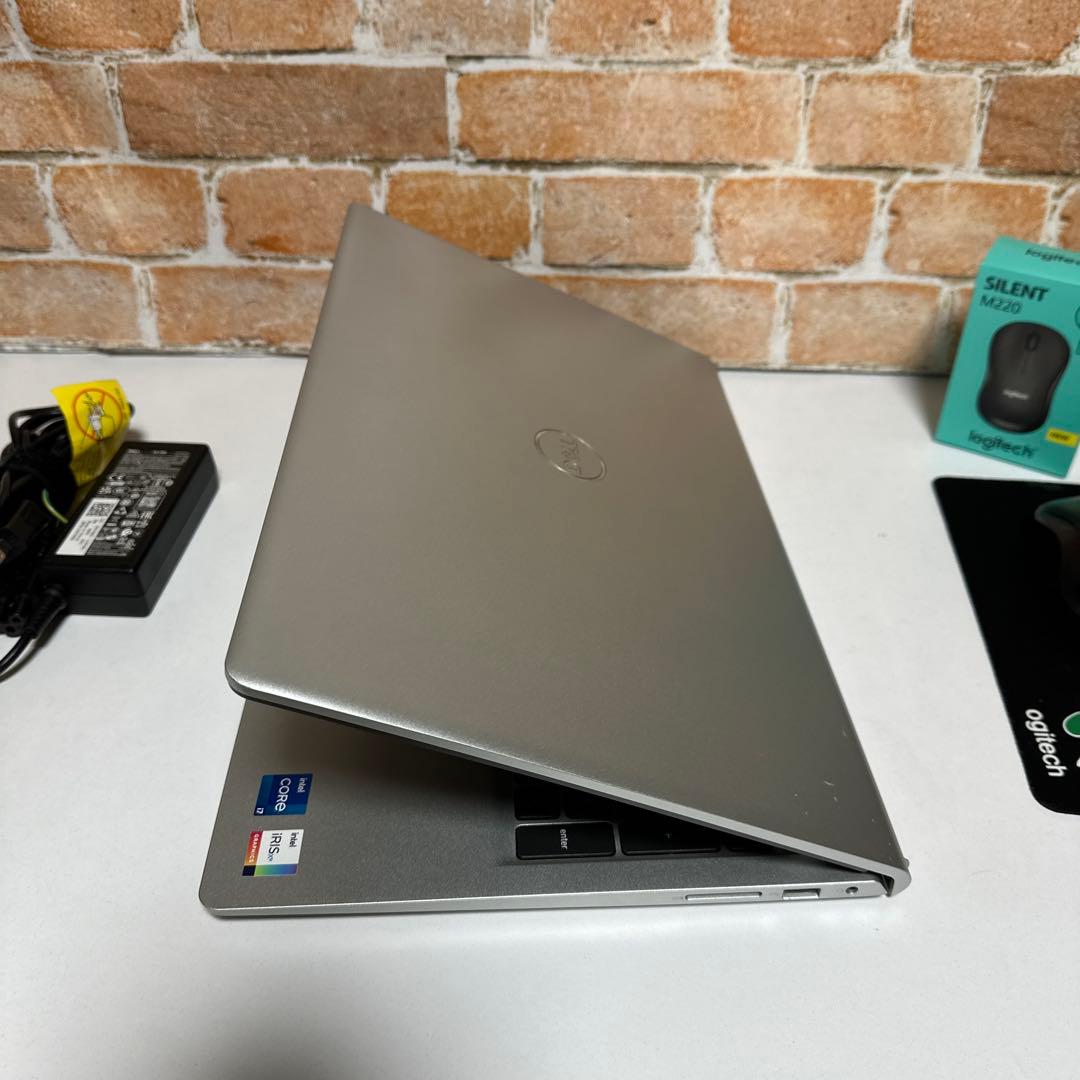 美品DELLノート PC Core i7 第11世代　メモリ16GB Win11