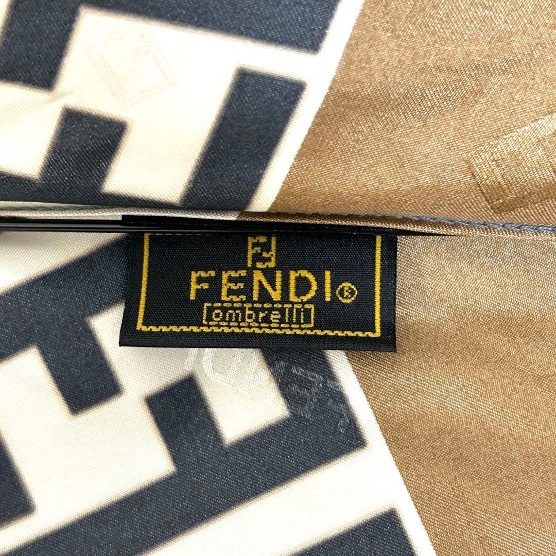 未使用品　FENDI フェンディ　折りたたみ傘　ズッカ柄
