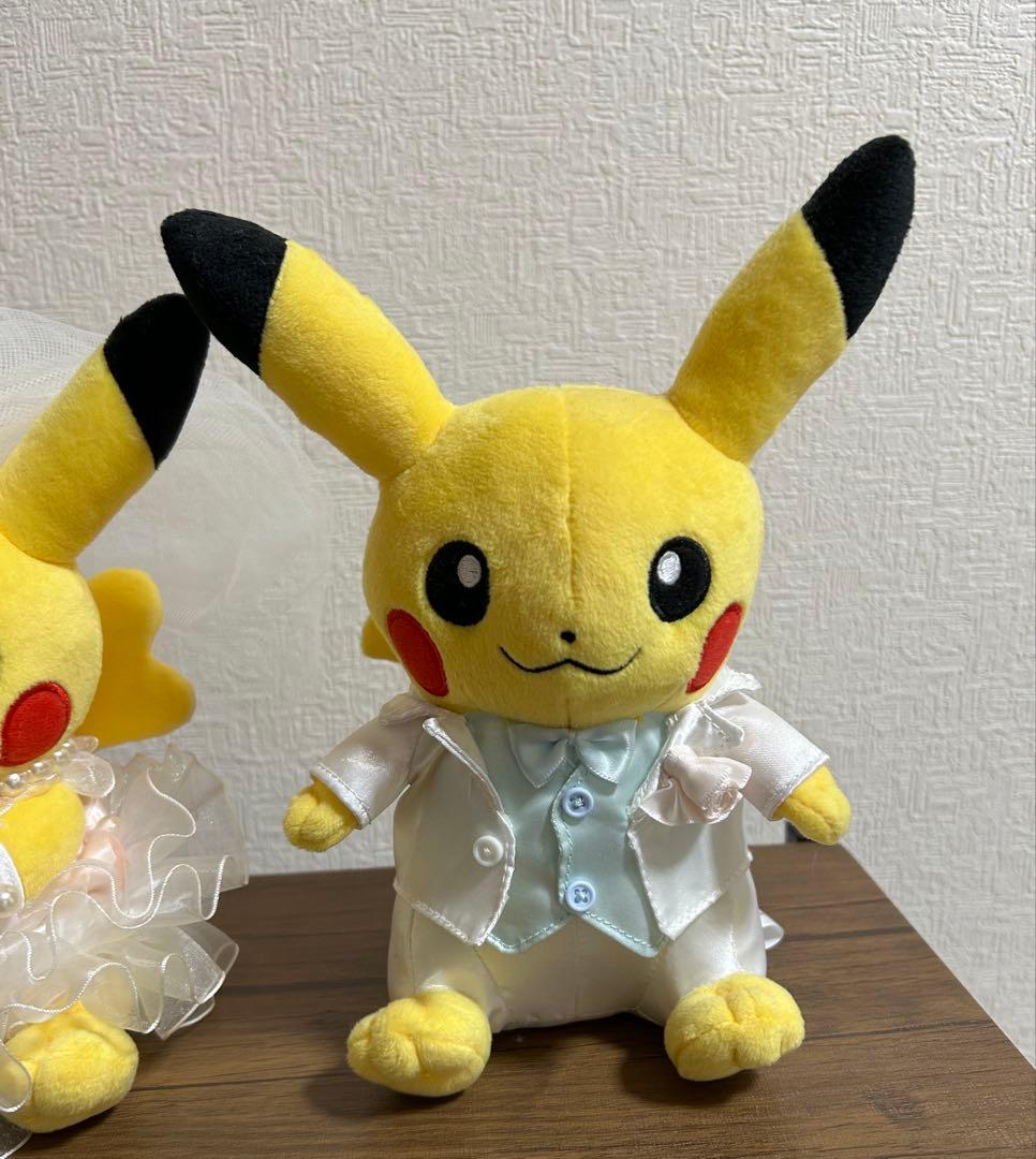 ピカチュウ　ウエディング　ペア　　ぬいぐるみ