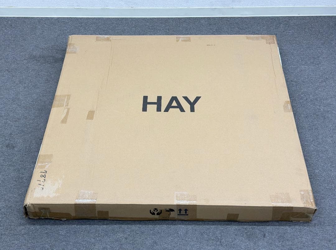 未使用保管品■HAY■CPH 20テーブル　オフホワイト　直径90cm　2024
