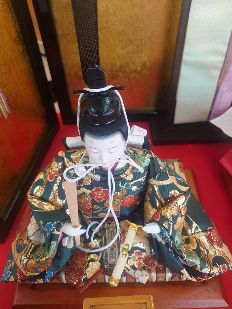 ●新品●　おひなさまフルセット　さくら柄金襴衣装と金屏風
