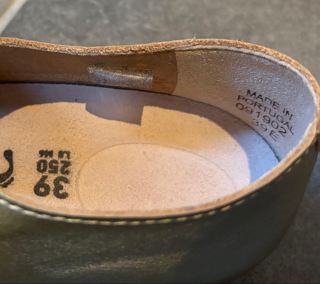 BIRKENSTOCK ゴールド フラットシューズ サイズ39