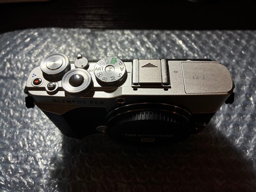 OLYMPUS PEN E-P7 ミラーレスカメラ