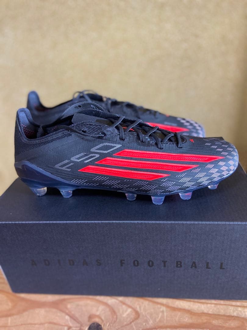 最新シリーズ adidas 新品未使用 F50 エリート25.5cm HG AG