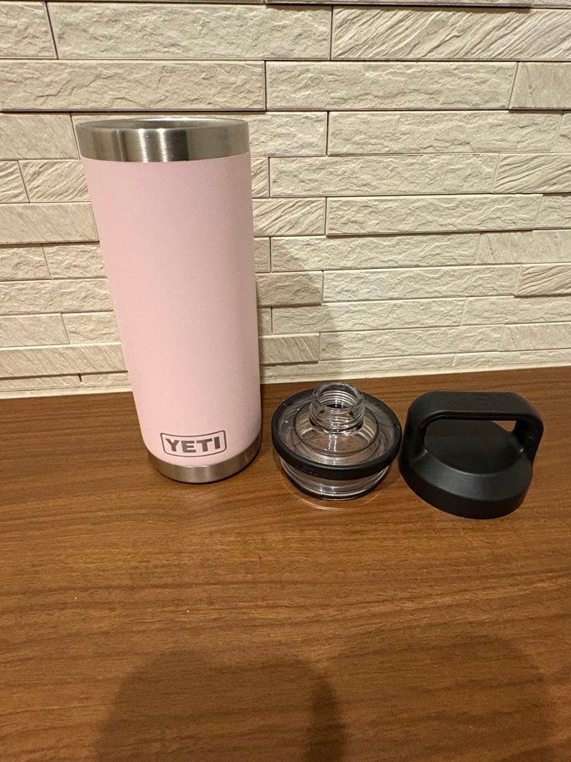 人気YETI ステンレススチール 水筒 ピンク