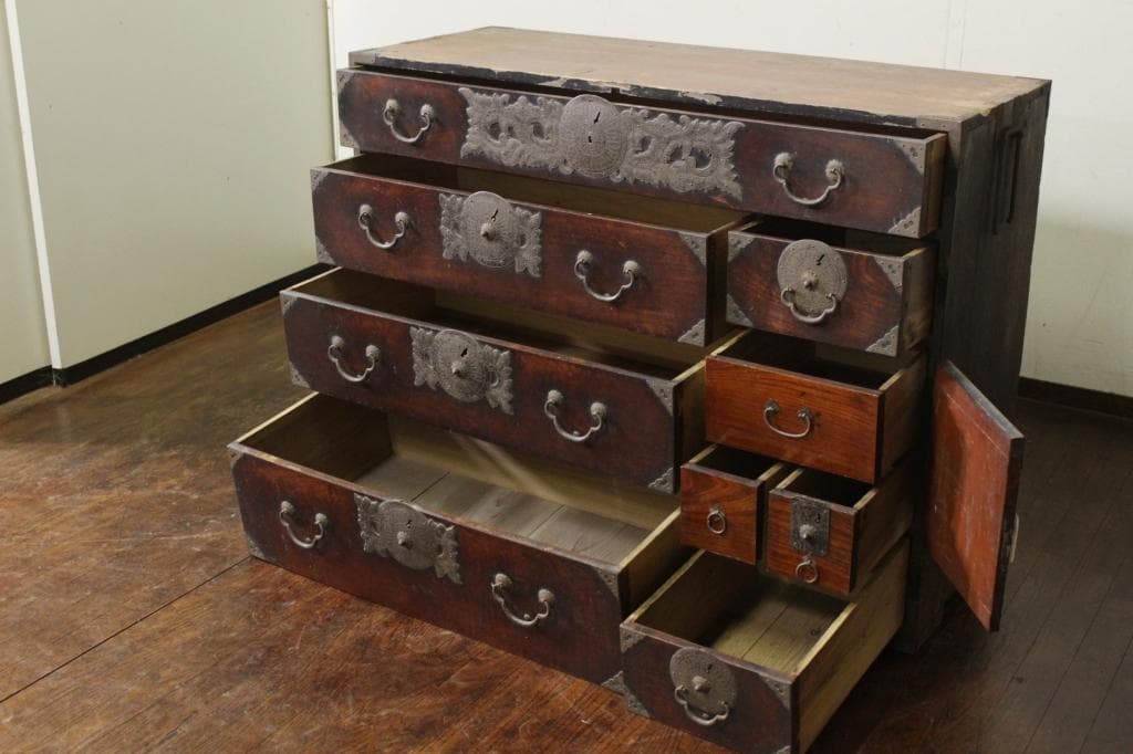 仙台箪笥 時代箪笥 欅 菊唐草 木瓜 金具 古家具 和箪笥 古道具 古民家 店舗