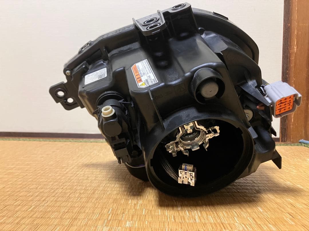 スズキラパン(HE33S)右HIDヘッドライトユニット