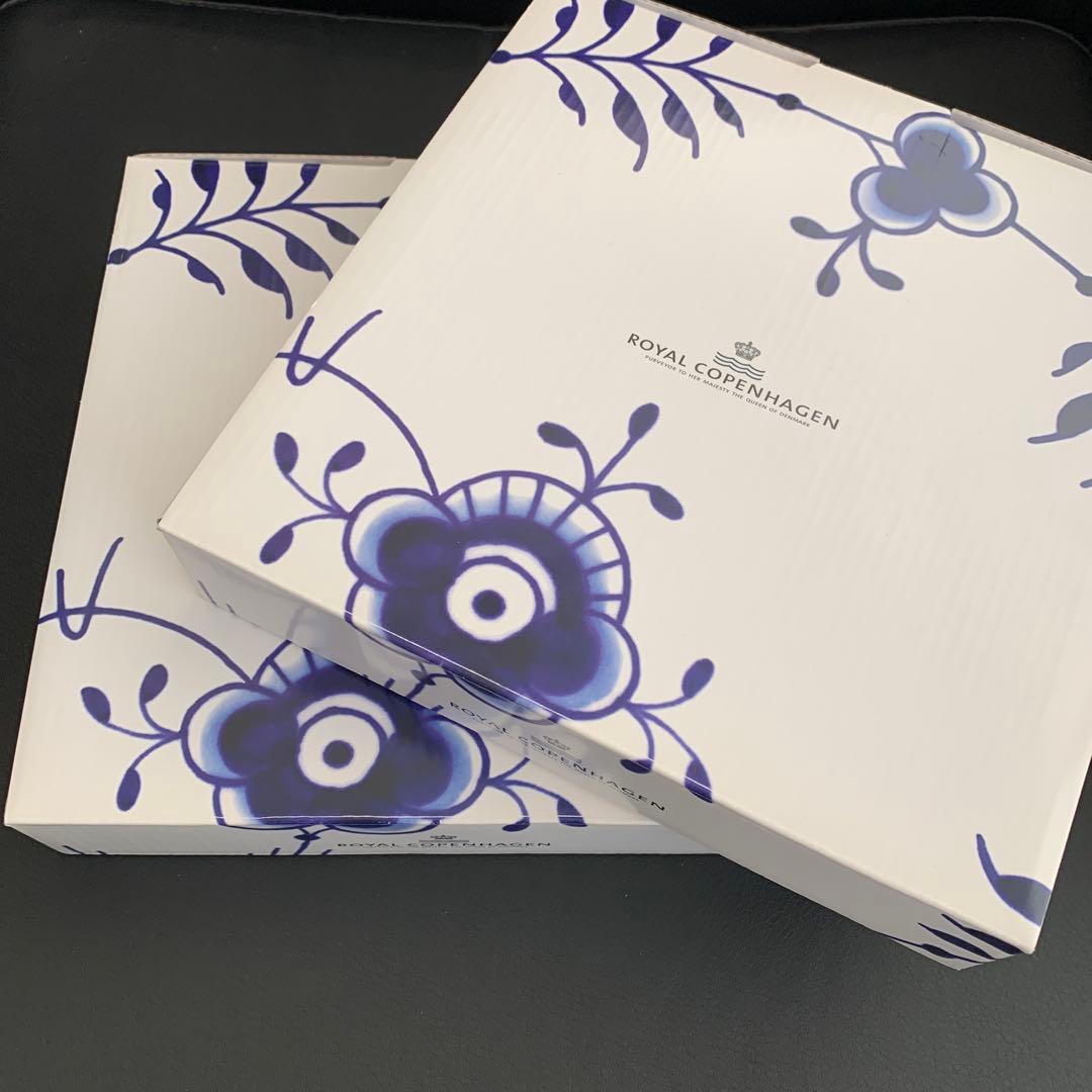 【新品未使用】ロイヤルコペンハーゲン　ブルーフルーテッドメガ　プレート2枚セット