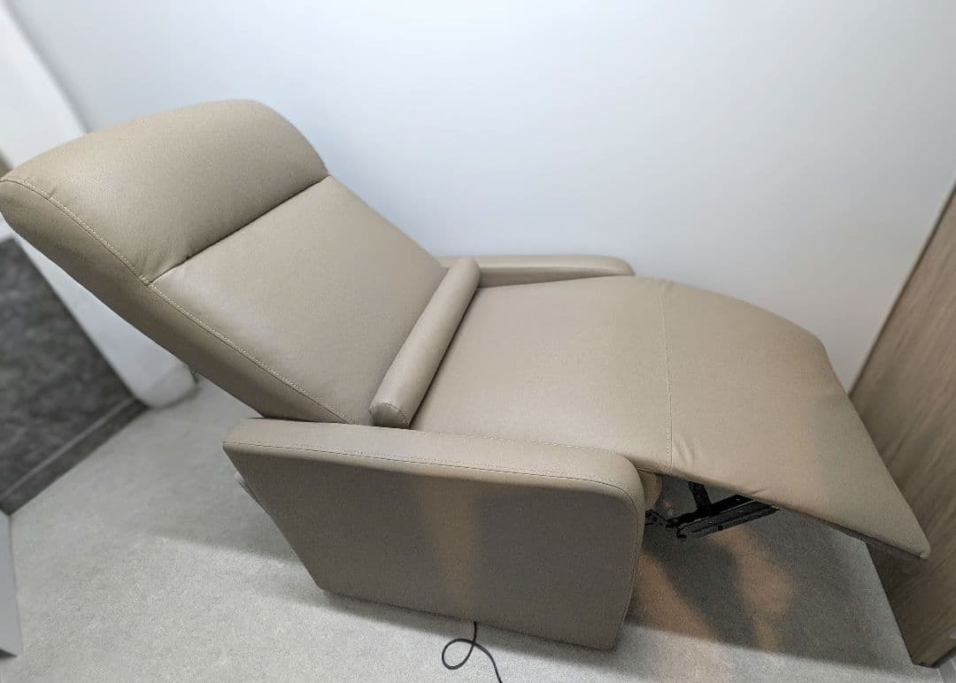 【GANA】電動リクライニングチェア マツエク　エステ　ネイル