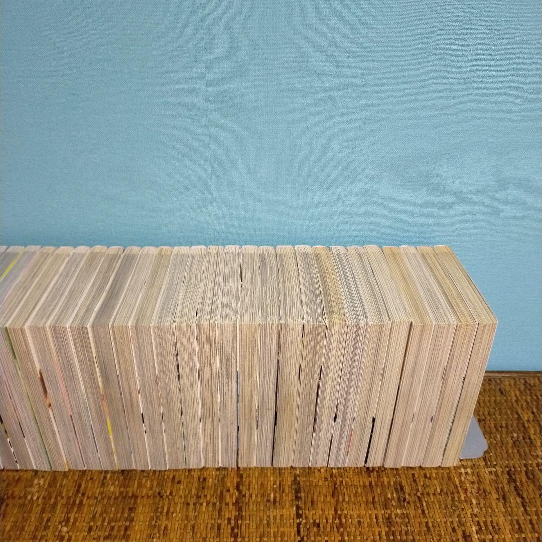 宇宙兄弟　1巻～４５巻最新セット 25〜30巻、44巻は新品、１５周年ステッカー