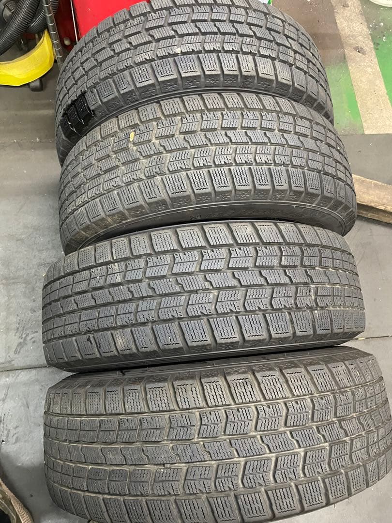 [バリ溝]195/65R15国産スタッドレスタイヤセットセレナC27 ③