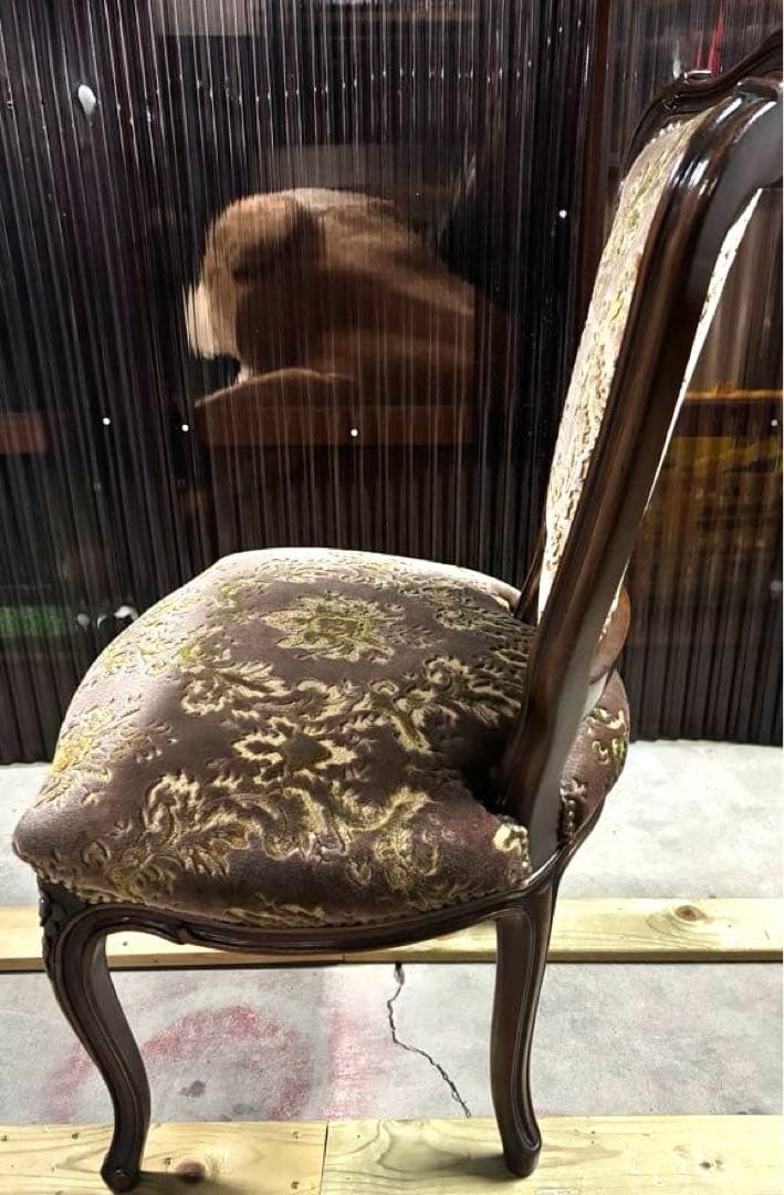 N2277 カリモク　ドマーニ　金華山　ルイ15世　鋲打ち　ダイニングチェア