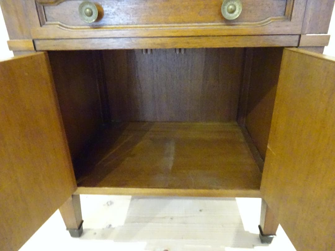 七海　ドレクセルヘリテイジ　トライユン　サイドテーブル　ナイトテーブル