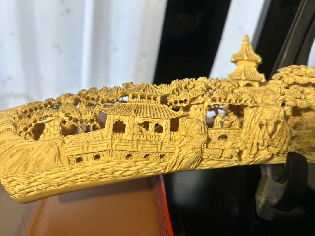 中国風景彫刻置物 約30cm